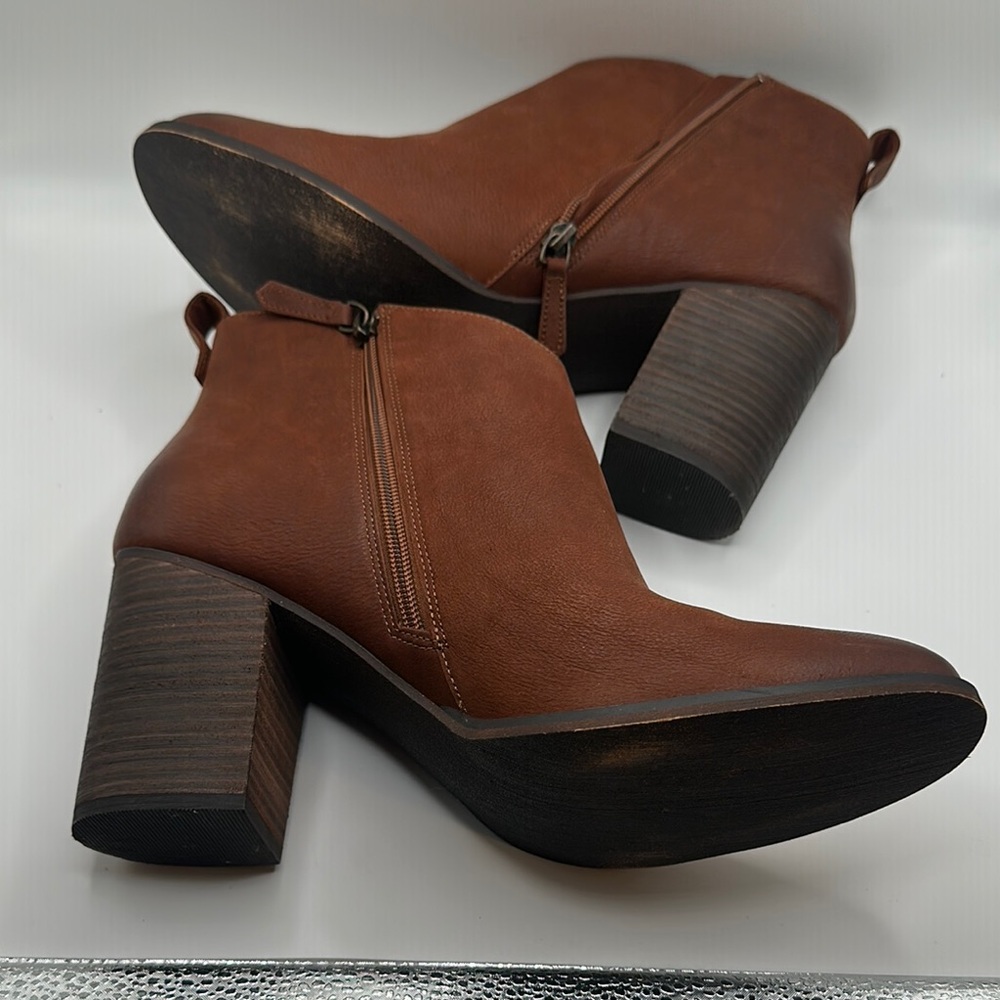 BP Sz 12‎ Lance Leather Brown Ankle Booties Block Chunky Heel - Picture 9 of 10